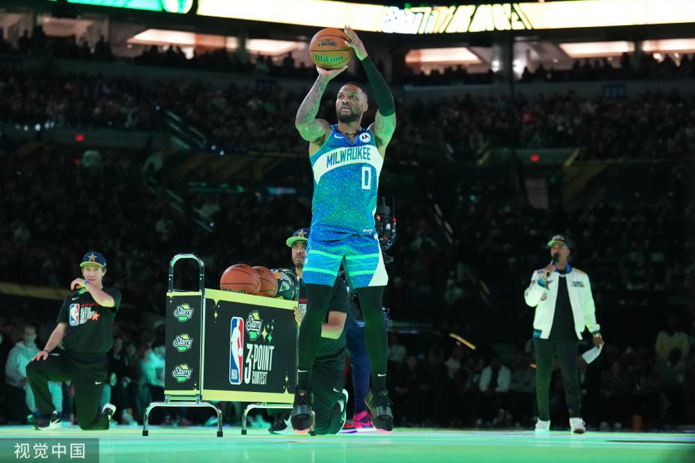 科爾稱贊庫裏註重養生 今晚表現無可挑剔.